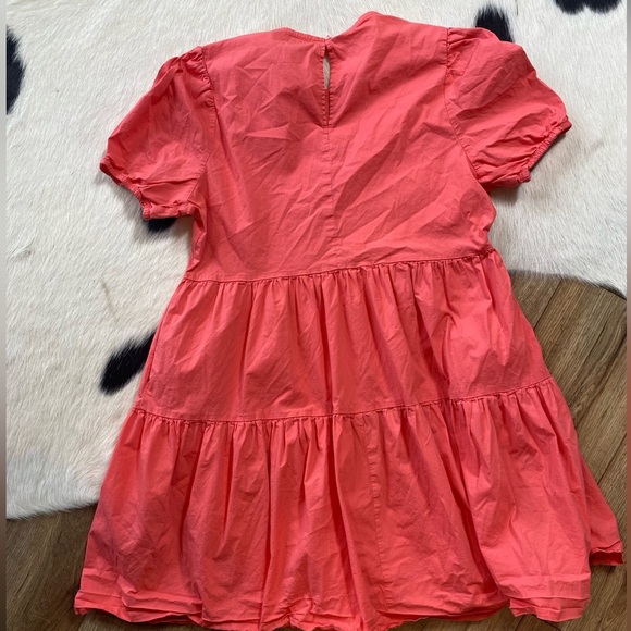Adyson Parker Coral Tiered Dress with Pockets - Picture 9 of 11